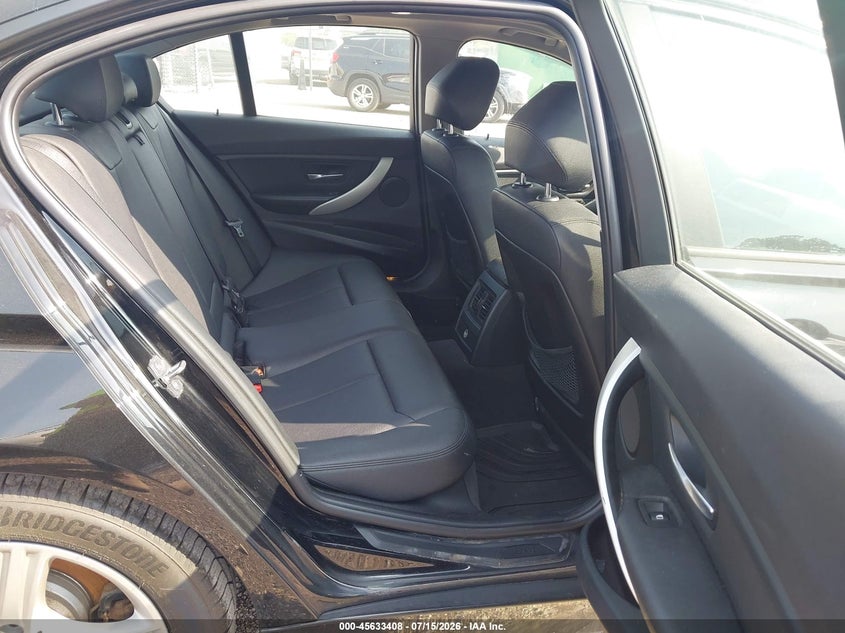 2013 BMW 3 series VIN WBA3B5C57DF598924 IAAI salvage auction — NORMAL WEAR, Clear (Indiana), sold $450 on 2026-07-29 (photo 8)