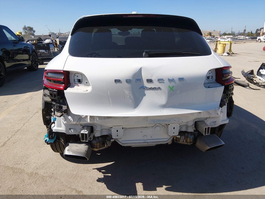 2017 Porsche Macan VIN WP1AA2A56HLB81749 IAAI salvage auction — REAR END, Wait Title, sold $7,800 on 2026-08-26 (photo 6)