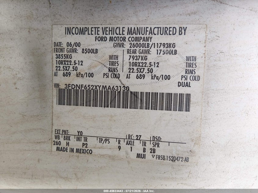 2000 Ford F-650 VIN 3FDNF652XYMA63130 IAAI salvage auction — LEFT FRONT, Clear (New York), sold $1,150 on 2026-09-02 (photo 8)