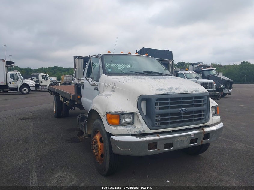 2000 Ford F-650 VIN 3FDNF652XYMA63130 — IAAI salvage auction photo