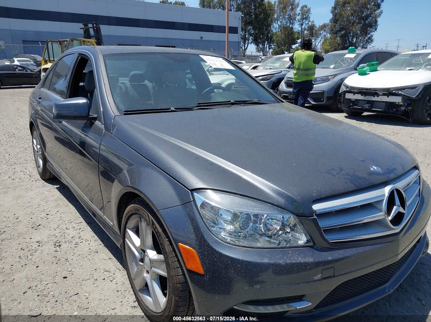 2011 Mercedes-benz C class VIN WDDGF5EBXBR145040 IAAI salvage auction — REAR END, Salvage Certificate (California), sold $875 on 2026-08-05 (photo 1)