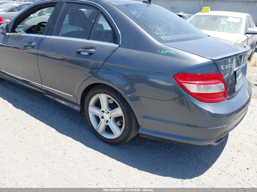 2011 Mercedes-benz C class VIN WDDGF5EBXBR145040 IAAI salvage auction — REAR END, Salvage Certificate (California), sold $875 on 2026-08-05 (photo 3)