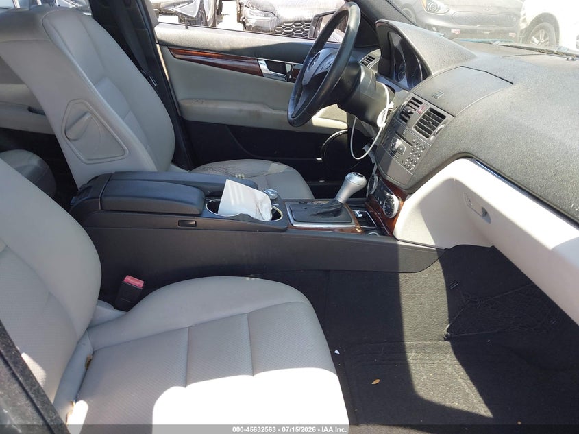 2011 Mercedes-benz C class VIN WDDGF5EBXBR145040 IAAI salvage auction — REAR END, Salvage Certificate (California), sold $875 on 2026-08-05 (photo 5)