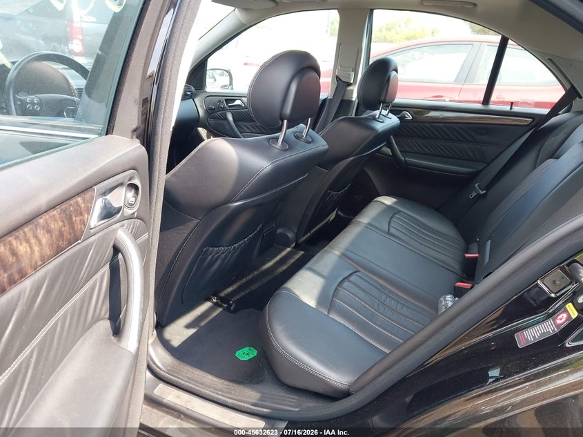 2005 Mercedes-benz C-klasse amg VIN WDBRF76J85F613212 IAAI salvage auction — FRONT & REAR, Salvage Certificate (California), sold $3,350 on 2026-08-09 (photo 8)