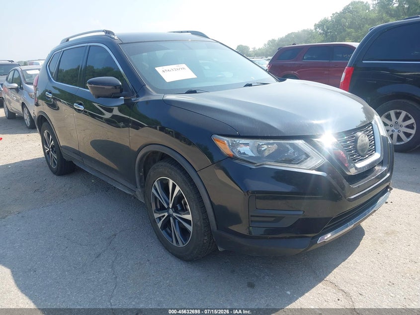 2018 Nissan Rogue VIN KNMAT2MT3JP621687 IAAI salvage auction — FRONT END, Clear (Kansas), sold $3,000 on 2026-07-22 (photo 1)