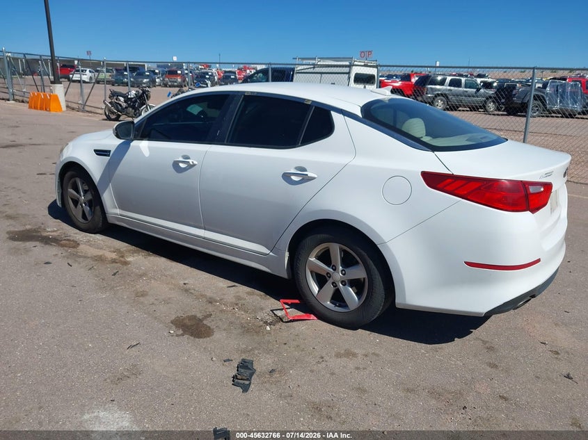 2015 Kia Optima VIN 5XXGM4A71FG366580 IAAI salvage auction — NORMAL WEAR, Clear (Colorado), sold $550 on 2026-07-29 (photo 3)