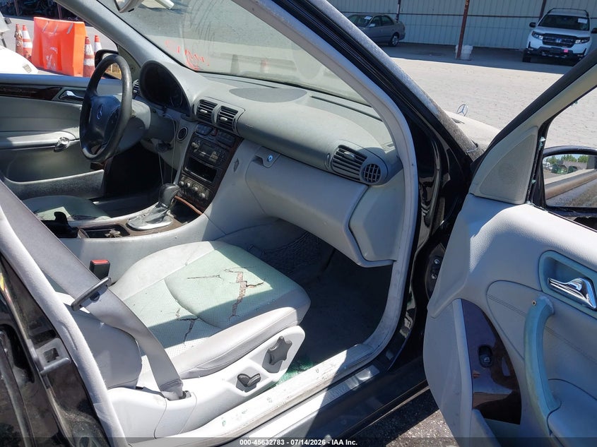2004 Mercedes-benz C class VIN WDBRF61J24F547627 IAAI salvage auction — REAR END, Salvage (California), sold $300 on 2026-08-12 (photo 5)