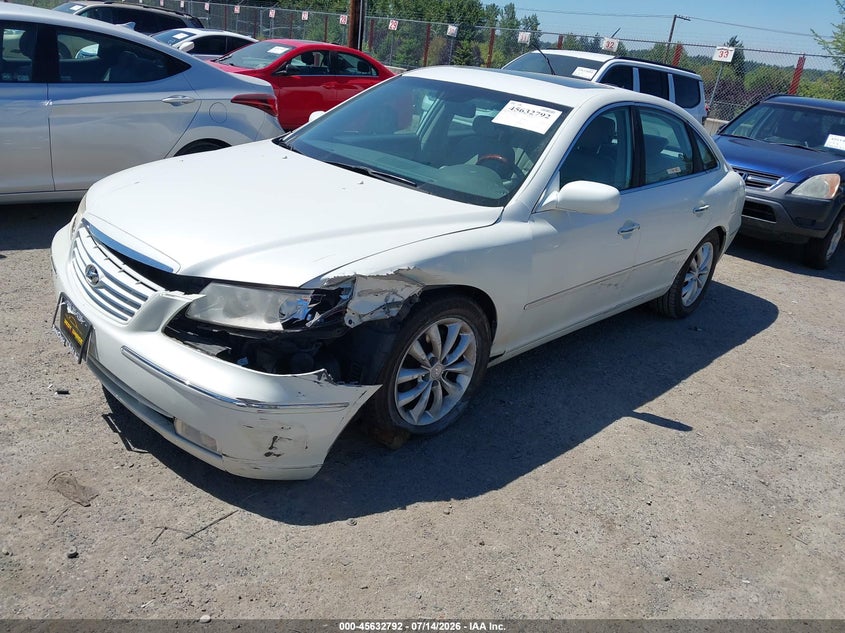 2006 Hyundai Azera VIN KMHFC46F96A099842 IAAI salvage auction — NORMAL WEAR, Clear (Washington), sold $375 on 2026-07-29 (photo 2)