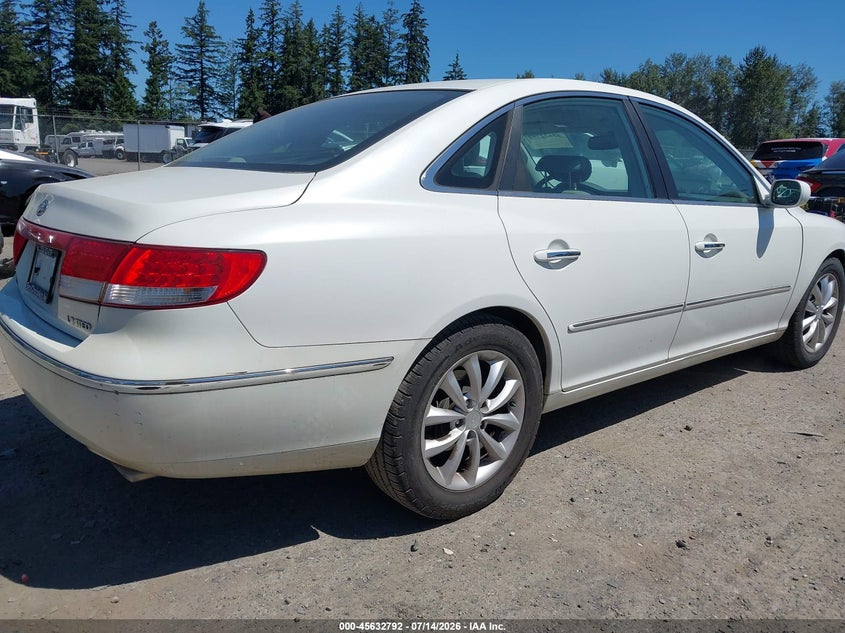 2006 Hyundai Azera VIN KMHFC46F96A099842 IAAI salvage auction — NORMAL WEAR, Clear (Washington), sold $375 on 2026-07-29 (photo 4)