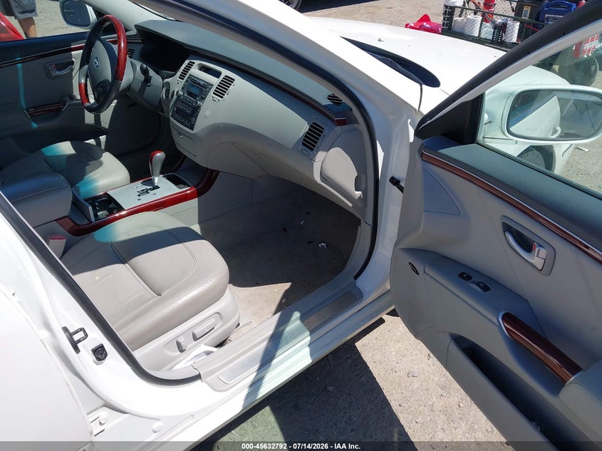 2006 Hyundai Azera VIN KMHFC46F96A099842 IAAI salvage auction — NORMAL WEAR, Clear (Washington), sold $375 on 2026-07-29 (photo 5)