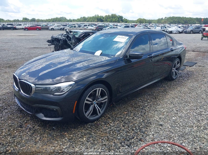 2019 BMW 7er VIN WBA7E2C50KB218558 IAAI salvage auction — RIGHT SIDE, Wait Title, sold $8,200 on 2026-09-11 (photo 2)