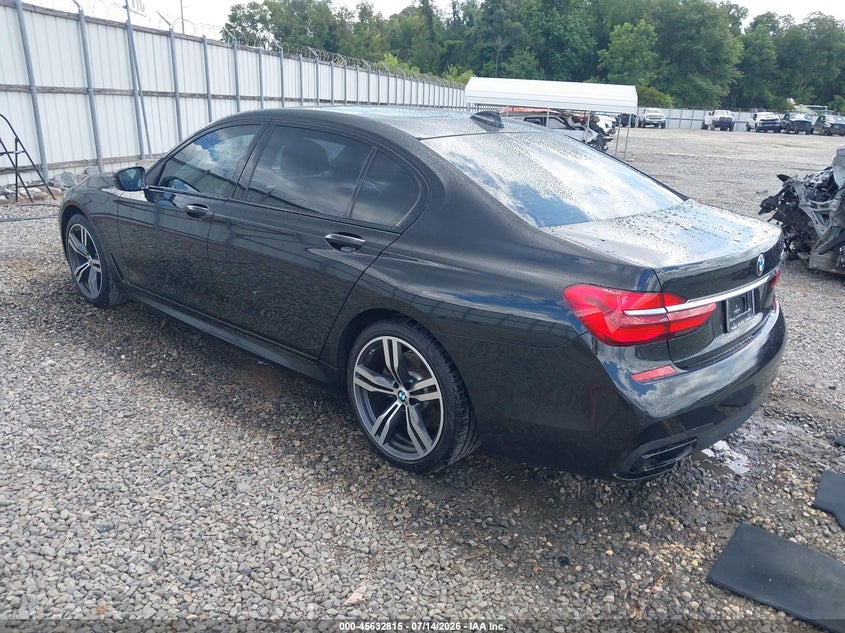 2019 BMW 7er VIN WBA7E2C50KB218558 IAAI salvage auction — RIGHT SIDE, Wait Title, sold $8,200 on 2026-09-11 (photo 3)