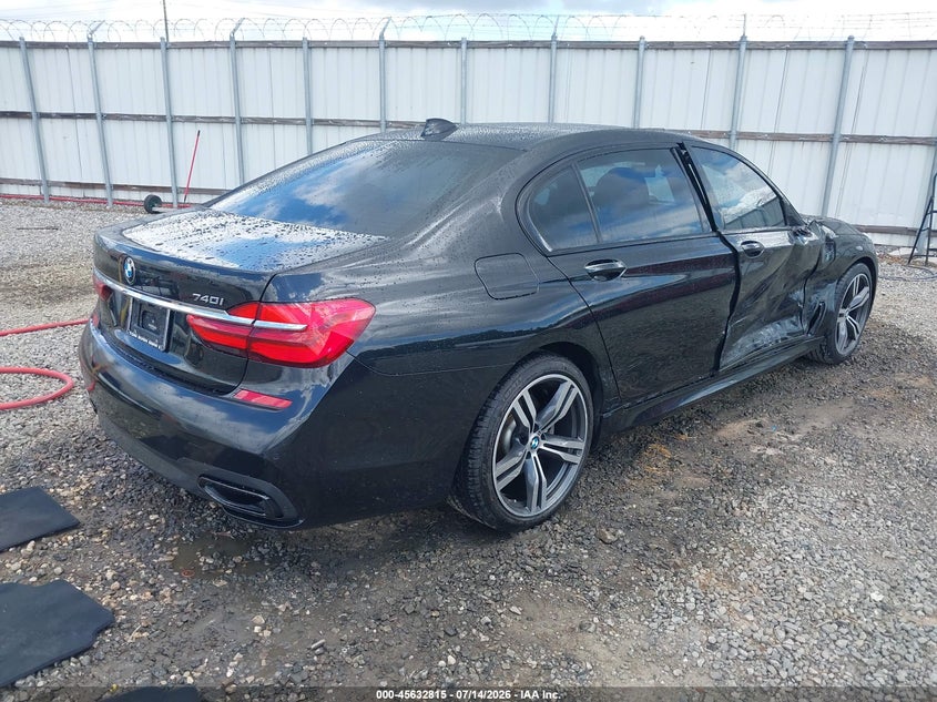 2019 BMW 7er VIN WBA7E2C50KB218558 IAAI salvage auction — RIGHT SIDE, Wait Title, sold $8,200 on 2026-09-11 (photo 4)