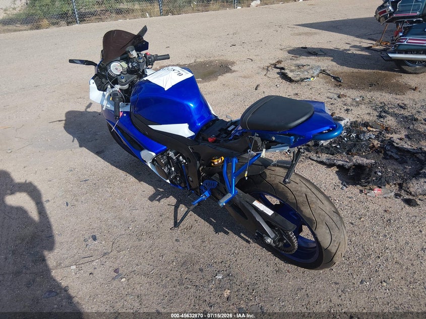 2008 Suzuki Gsx-r750 VIN JS1GR7LA082102538 IAAI salvage auction — RIGHT SIDE, Salvage (Arizona), sold $1,350 on 2026-07-29 (photo 4)