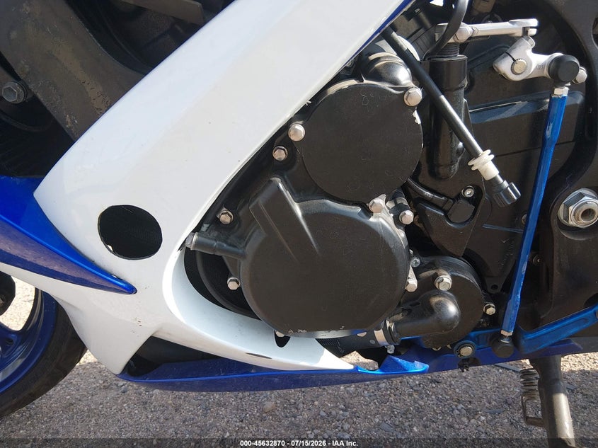 2008 Suzuki Gsx-r750 VIN JS1GR7LA082102538 IAAI salvage auction — RIGHT SIDE, Salvage (Arizona), sold $1,350 on 2026-07-29 (photo 8)