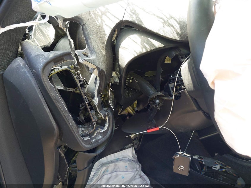 2022 Volvo Xc40 VIN YV4162UM0N2644845 IAAI salvage auction — FRONT END, Salvage Title, sold $975 on 2026-08-18 (photo 7)