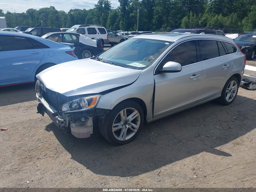 2015 Volvo V60 VIN YV140MEB5F1203160 IAAI salvage auction — LEFT FRONT, Clear (Massachusetts), sold $425 on 2026-07-31 (photo 2)