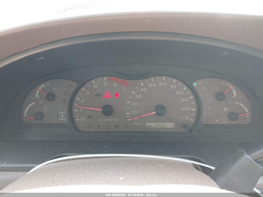 2004 Toyota Sequoia VIN 5TDBT44A84S214103 IAAI salvage auction — NORMAL WEAR, Clear (Maryland), sold $1,075 on 2026-07-28 (photo 7)
