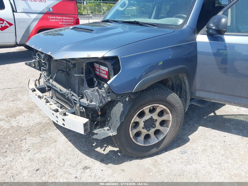 2012 Toyota 4runner VIN JTEBU5JR0C5092821 IAAI salvage auction — FRONT END, Salvage Title, sold $25 on 2026-07-30 (photo 6)