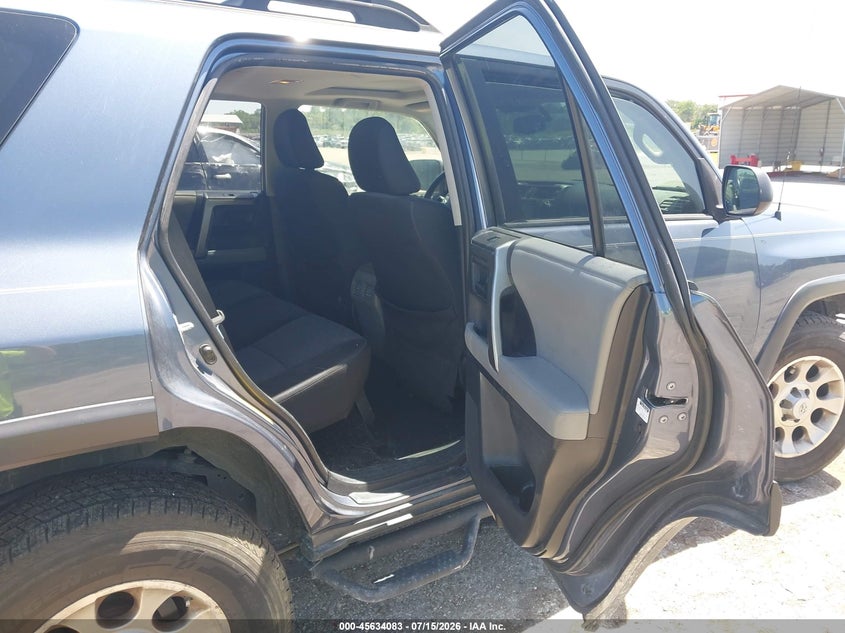 2012 Toyota 4runner VIN JTEBU5JR0C5092821 IAAI salvage auction — FRONT END, Salvage Title, sold $25 on 2026-07-30 (photo 8)