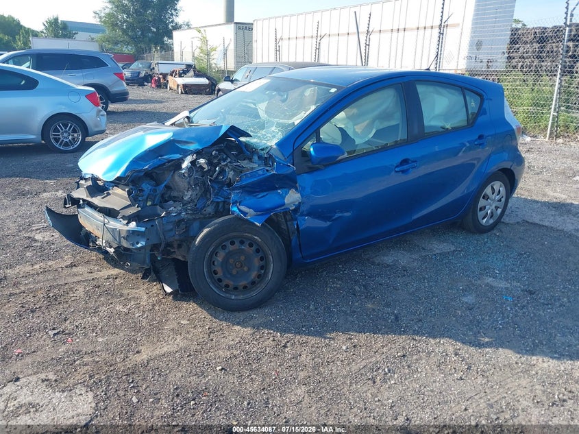 2012 Toyota Prius c VIN JTDKDTB38C1527188 IAAI salvage auction — NORMAL WEAR, Clear (Pennsylvania), sold $425 on 2026-07-31 (photo 2)