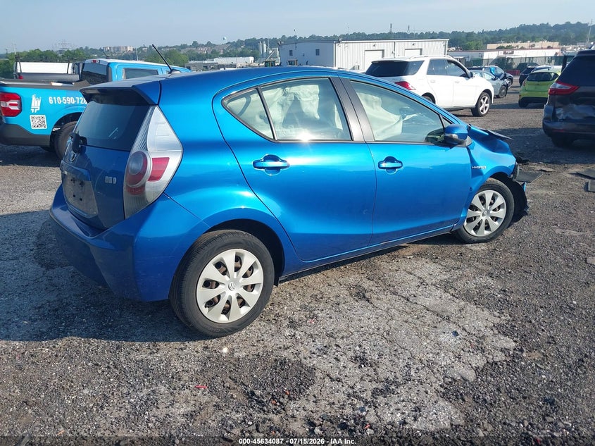 2012 Toyota Prius c VIN JTDKDTB38C1527188 IAAI salvage auction — NORMAL WEAR, Clear (Pennsylvania), sold $425 on 2026-07-31 (photo 4)