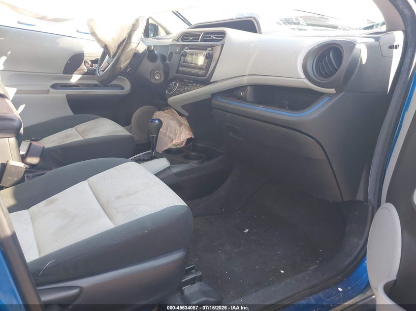 2012 Toyota Prius c VIN JTDKDTB38C1527188 IAAI salvage auction — NORMAL WEAR, Clear (Pennsylvania), sold $425 on 2026-07-31 (photo 5)