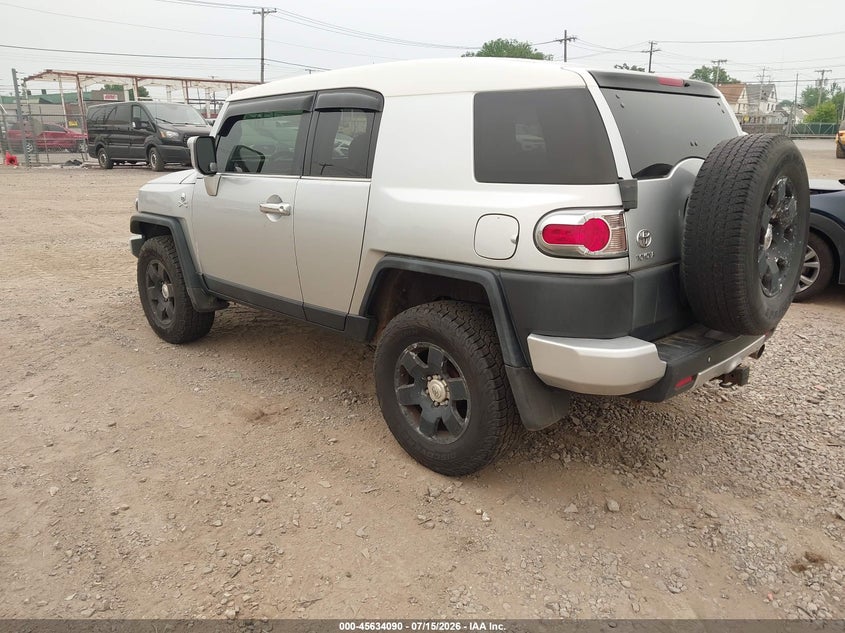 2007 Toyota Fj cruiser VIN JTEBU11FX70062517 IAAI salvage auction — NORMAL WEAR, Clear (New York), sold $3,375 on 2026-07-29 (photo 3)