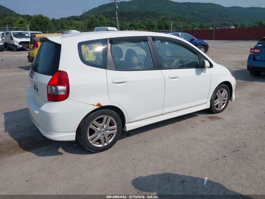 2007 Honda Fit VIN JHMGD38657S021727 IAAI salvage auction — NORMAL WEAR, Clear (Pennsylvania), sold $225 on 2026-07-22 (photo 4)