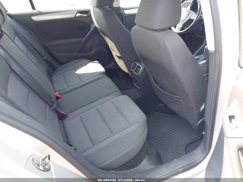 2012 Volkswagen Golf VIN WVWDM7AJ2CW101225 IAAI salvage auction — NORMAL WEAR, Clear (New Jersey), sold $100 on 2026-07-21 (photo 8)