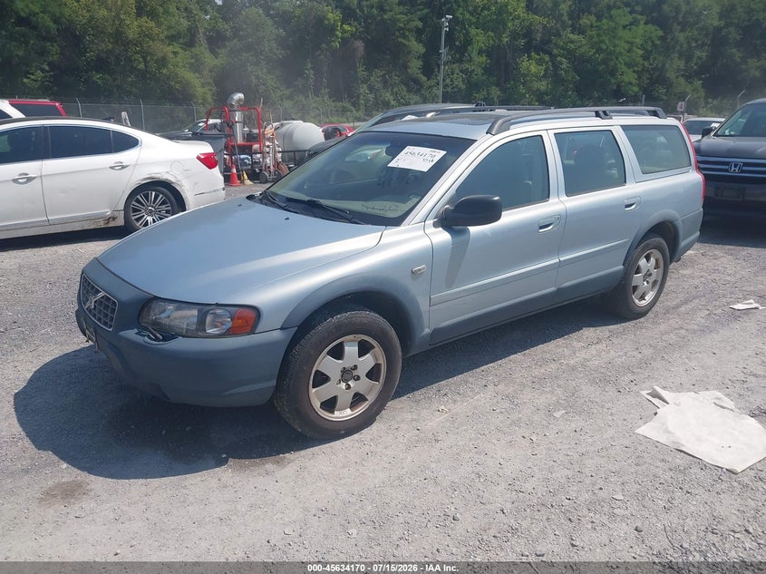 2002 Volvo V70 VIN YV1SZ58D521079384 IAAI salvage auction — NORMAL WEAR, Clear (Virginia), sold $25 on 2026-07-21 (photo 2)