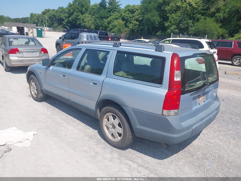 2002 Volvo V70 VIN YV1SZ58D521079384 IAAI salvage auction — NORMAL WEAR, Clear (Virginia), sold $25 on 2026-07-21 (photo 3)