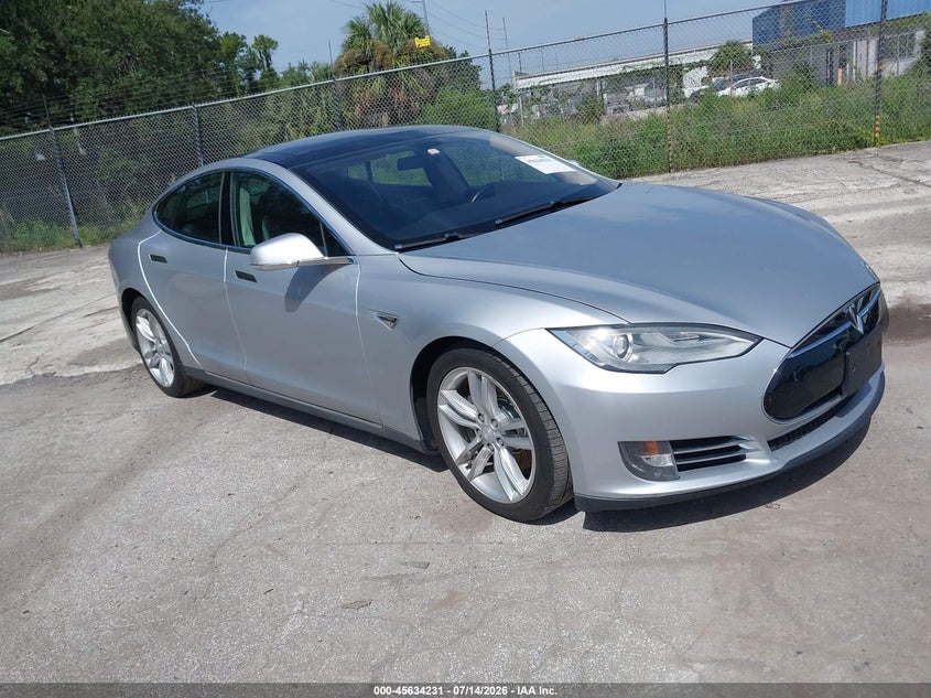 2013 Tesla Model s VIN 5YJSA1DP0DFP06721 IAAI salvage auction — UNKNOWN, Clear (Florida), sold $3,000 on 2026-07-22 (photo 1)