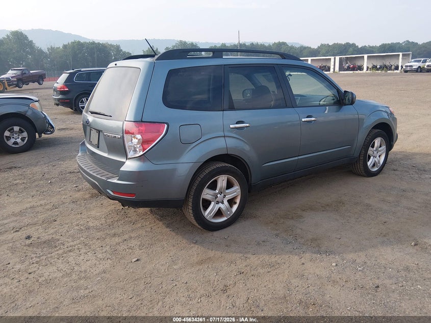 2009 Subaru Forester VIN JF2SH63679H784195 IAAI salvage auction — NORMAL WEAR, Clear (New York), sold $50 on 2026-07-23 (photo 4)