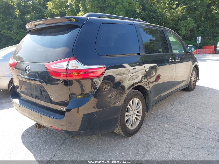 2017 Toyota Sienna VIN 5TDYZ3DC9HS794777 IAAI salvage auction — NORMAL WEAR, Salvage Title, sold $5,175 on 2026-07-29 (photo 4)