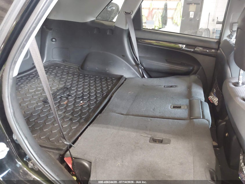 2011 Kia Sorento VIN 5XYKTCA19BG187499 IAAI salvage auction — SIDE, Mv-907A (New York), sold $775 on 2026-08-01 (photo 8)