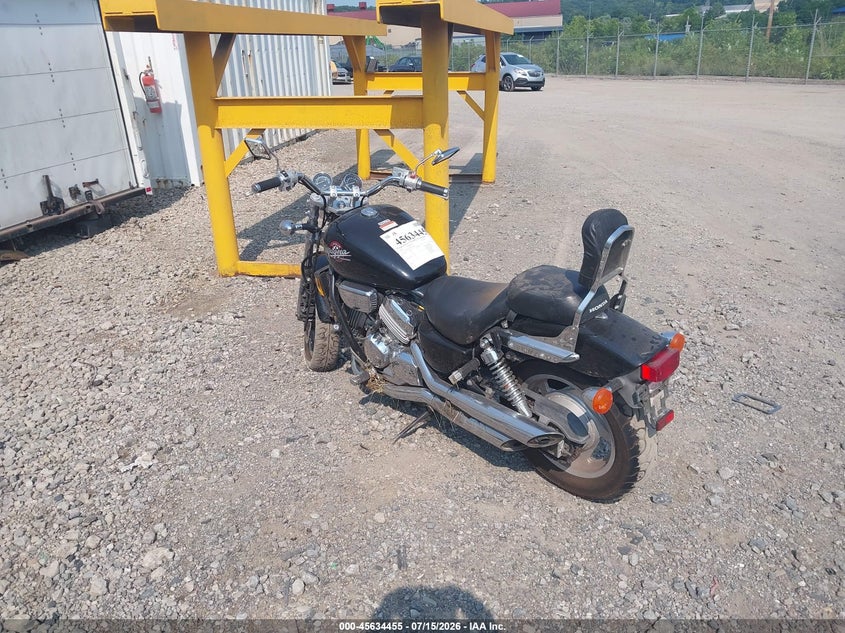 1994 Honda Vf750 VIN JH2RC4301RM003908 IAAI salvage auction — LEFT FRONT, Salvage (Pennsylvania), sold $25 on 2026-07-29 (photo 3)