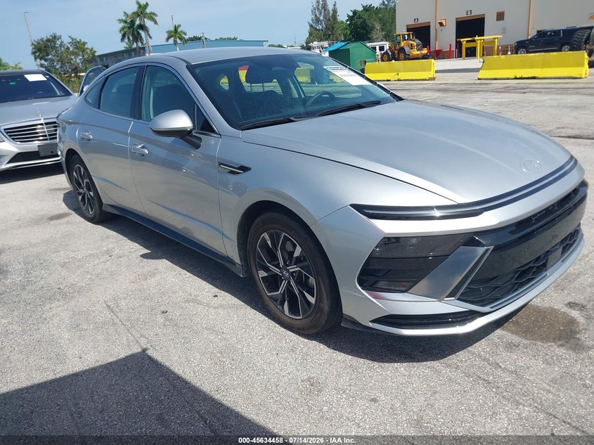 2025 Hyundai Sonata VIN KMHL64JA7SA447475 IAAI salvage auction — SIDE, Salvage Title, sold $10,100 on 2026-07-16 (photo 1)