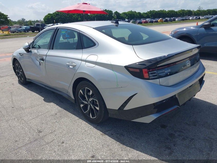 2025 Hyundai Sonata VIN KMHL64JA7SA447475 IAAI salvage auction — SIDE, Salvage Title, sold $10,100 on 2026-07-16 (photo 3)