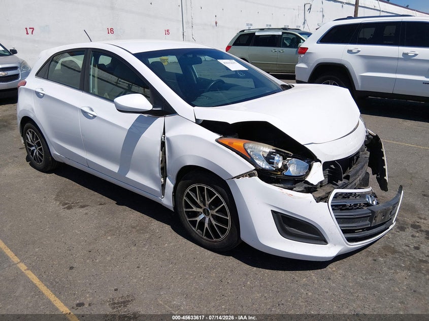 2016 Hyundai Elantra VIN KMHD35LH6GU284207 IAAI salvage auction — NORMAL WEAR, Clear-Dealer Only (Oregon), sold $600 on 2026-07-30 (photo 1)