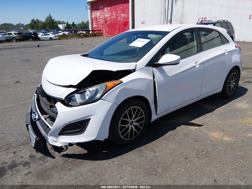 2016 Hyundai Elantra VIN KMHD35LH6GU284207 IAAI salvage auction — NORMAL WEAR, Clear-Dealer Only (Oregon), sold $600 on 2026-07-30 (photo 2)
