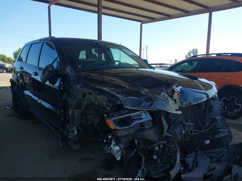 2018 Jeep Grand cherokee VIN 1C4RJFDJ4JC300103 — IAAI salvage auction photo