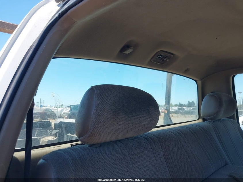 2004 Toyota Tundra VIN 5TBJN32134S446278 IAAI salvage auction — NORMAL WEAR, Clear - Dealer Only (California), sold $2,850 on 2026-07-22 (photo 8)