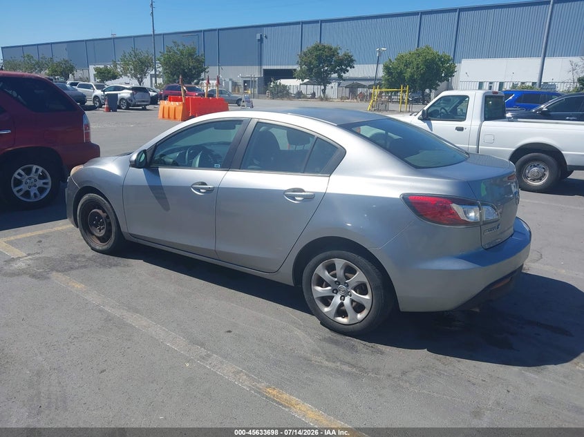 2011 Mazda 3 VIN JM1BL1UG7B1467913 IAAI salvage auction — NORMAL WEAR, Clear - Dealer Only (California), sold $375 on 2026-07-29 (photo 3)