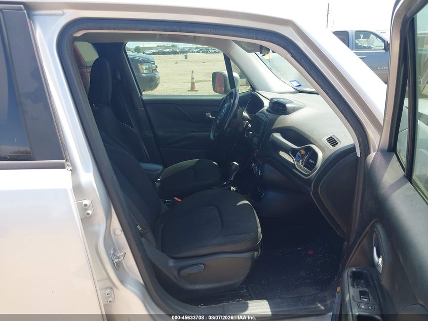 2017 Jeep Renegade VIN ZACCJABB6HPF63252 IAAI salvage auction — NORMAL WEAR, Original (Texas), sold $4,700 on 2026-08-19 (photo 5)