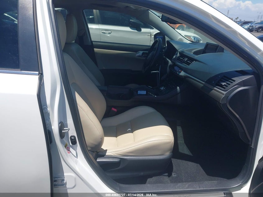 2012 Lexus Ct VIN JTHKD5BH5C2116296 IAAI salvage auction — REAR END, Salvage Title, sold $125 on 2026-07-29 (photo 5)