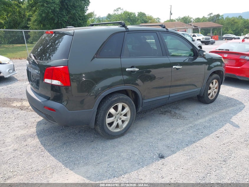 2013 Kia Sorento VIN 5XYKT3A14DG332709 IAAI salvage auction — NORMAL WEAR, Clear (Virginia), sold $1,100 on 2026-07-28 (photo 4)
