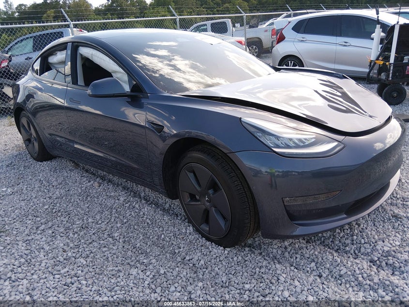 2022 Tesla Model 3 VIN 5YJ3E1EB1NF263203 IAAI salvage auction — LEFT FRONT, Salvage Title, sold $4,900 on 2026-09-04 (photo 1)