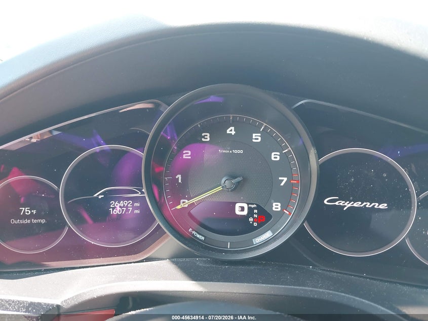 2023 Porsche Cayenne VIN WP1AE2AYXPDA13071 IAAI salvage auction — RIGHT SIDE, Salvage Title, sold $43,650 on 2026-09-11 (photo 7)
