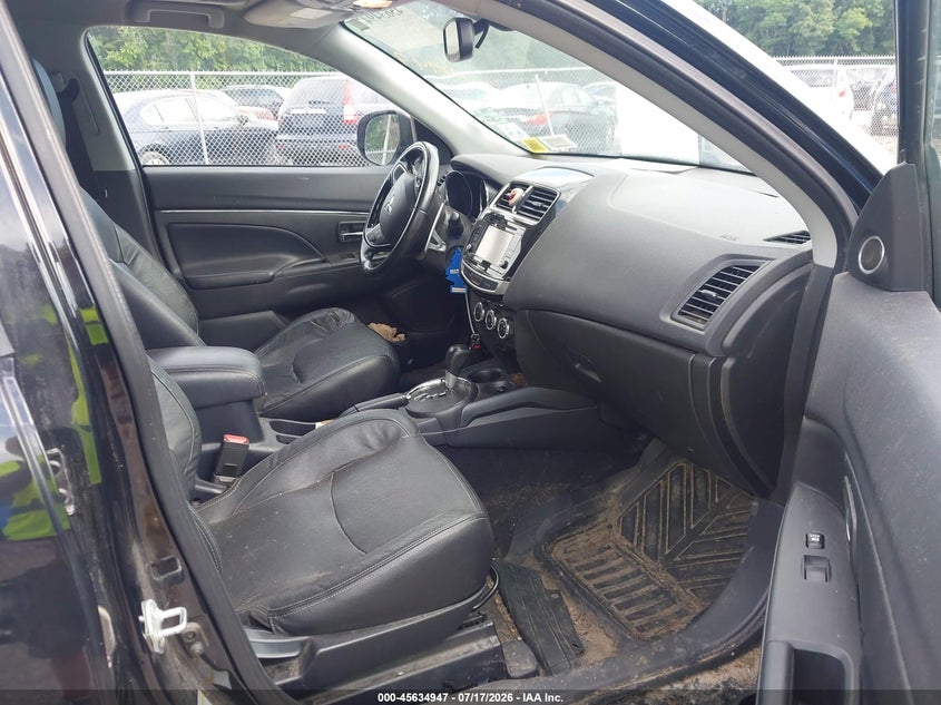 2016 Mitsubishi Outlander VIN JA4AR4AW1GZ057036 IAAI salvage auction — NORMAL WEAR, Clear (New York), sold $1,550 on 2026-07-28 (photo 5)